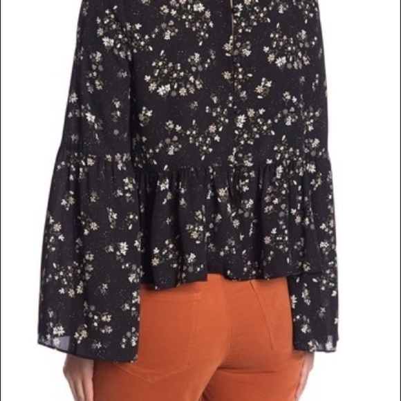 Cupcakes & Cashmere Josephina Floral Print Top Black Peplum  Blouse Medium NWT - Picture 3 of 9